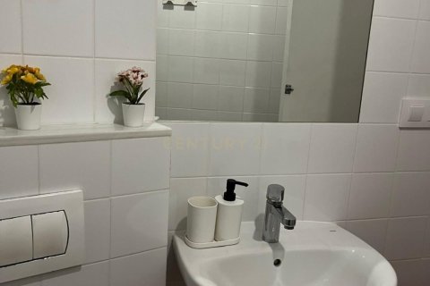 Apartment for sale in Barcelona, Spain 5 bedrooms, 186 sq.m. No. 167072 - photo 22