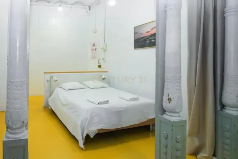 Apartment for sale in Barcelona, Spain 5 bedrooms, 186 sq.m. No. 167072 - photo 7