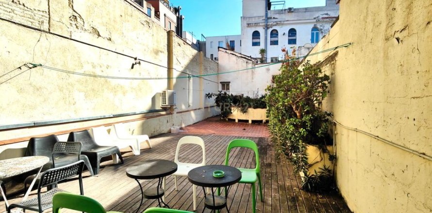 Apartment in Barcelona, Spain 5 bedrooms, 186 sq.m. No. 167072