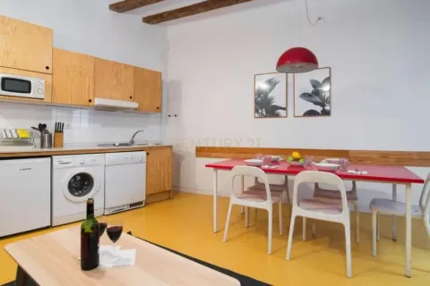 Apartment for sale in Barcelona, Spain 5 bedrooms, 186 sq.m. No. 167072 - photo 11