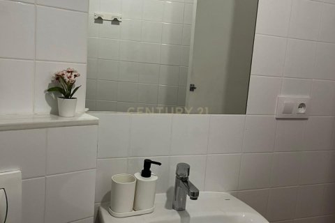 Apartment for sale in Barcelona, Spain 5 bedrooms, 186 sq.m. No. 167072 - photo 24