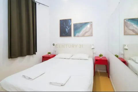 Apartment for sale in Barcelona, Spain 5 bedrooms, 186 sq.m. No. 167072 - photo 13