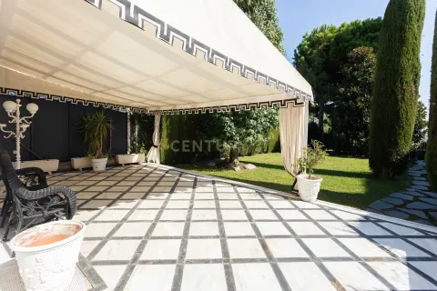 House for sale in Barcelona, Spain 6 bedrooms, 695 sq.m. No. 167073 - photo 18