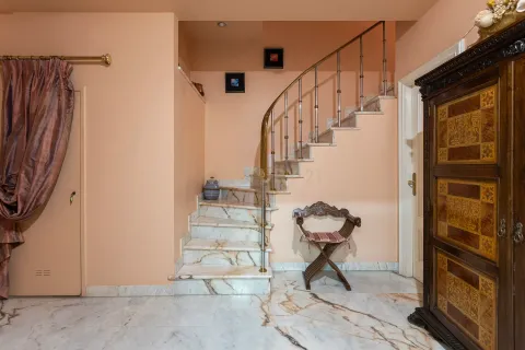 House for sale in Barcelona, Spain 6 bedrooms, 695 sq.m. No. 167073 - photo 22