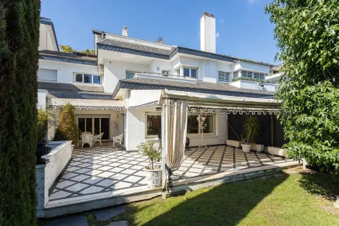 House for sale in Barcelona, Spain 6 bedrooms, 695 sq.m. No. 167073 - photo 2