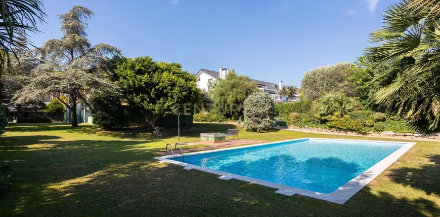 House in Barcelona, Spain 6 bedrooms, 695 sq.m. No. 167073