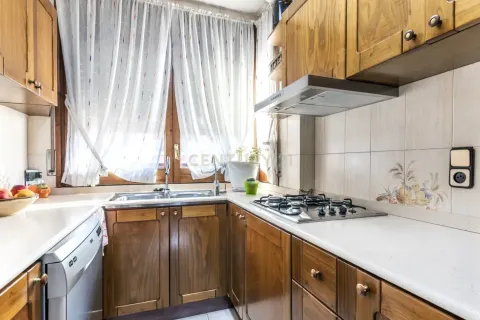 Liikekiinteistö myytävänä Martorell, Barcelona, Espanja, 4 makuuhuonetta, 259 m2 No. 167075 - kuva 12