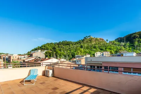 Liikekiinteistö myytävänä Martorell, Barcelona, Espanja, 4 makuuhuonetta, 259 m2 No. 167075 - kuva 2