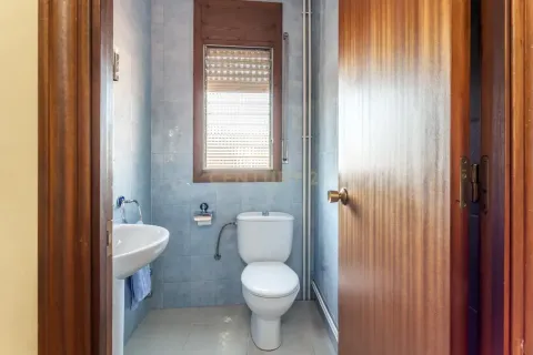 Liikekiinteistö myytävänä Martorell, Barcelona, Espanja, 4 makuuhuonetta, 259 m2 No. 167075 - kuva 16