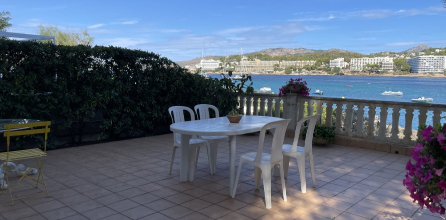Apartment in Santa Ponsa, Mallorca, Spain 4 bedrooms, 219 sq.m. No. 181958
