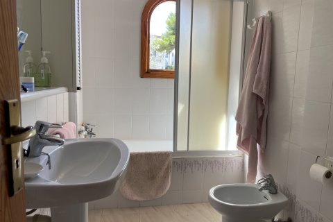 Apartment for rent in Santa Ponsa, Mallorca, Spain 4 bedrooms, 219 sq.m. No. 181958 - photo 9