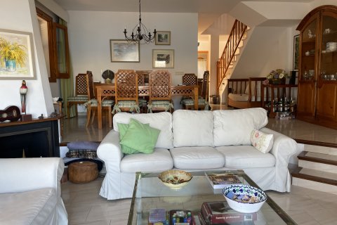 Apartment for rent in Santa Ponsa, Mallorca, Spain 4 bedrooms, 219 sq.m. No. 181958 - photo 5