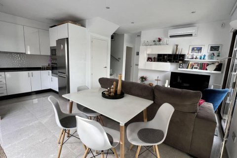 Kamienica w Cabo Roig, Alicante, Hiszpania 3 sypialnie, 85 mkw. nr 156261 – zdjęcie 10