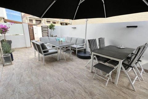 Kamienica w Cabo Roig, Alicante, Hiszpania 3 sypialnie, 85 mkw. nr 156261 – zdjęcie 3