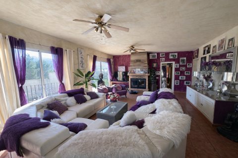 Willa w Castalla, Alicante, Hiszpania 8 sypialni, 400 mkw. nr 156265 – zdjęcie 18