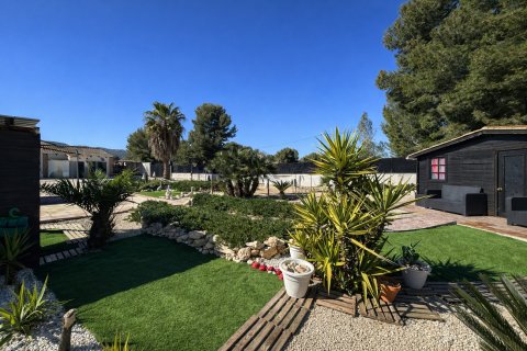 Willa w Castalla, Alicante, Hiszpania 8 sypialni, 400 mkw. nr 156265 – zdjęcie 10