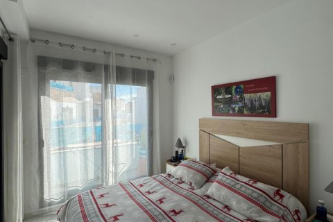 Kamienica w Bigastro, Alicante, Hiszpania 3 sypialnie, 145 mkw. nr 156260 – zdjęcie 15