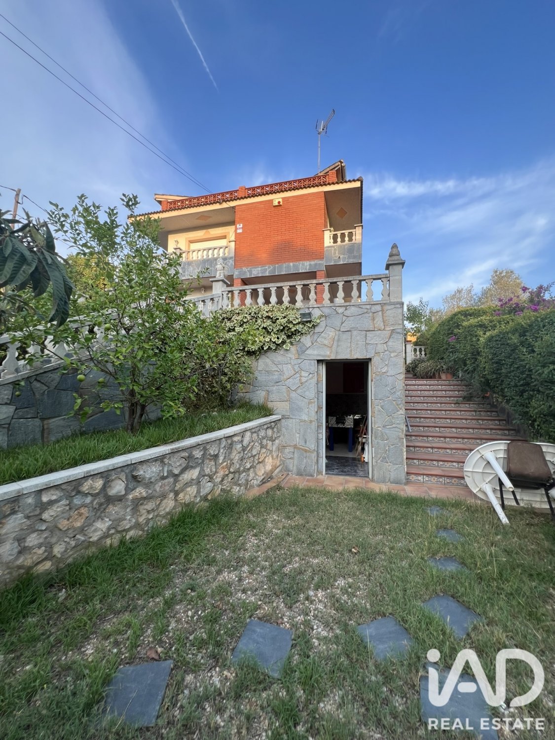 Casa a Olesa de Bonesvalls, Barcelona, Spagna 3 camere da letto, 350 mq. N° 195065