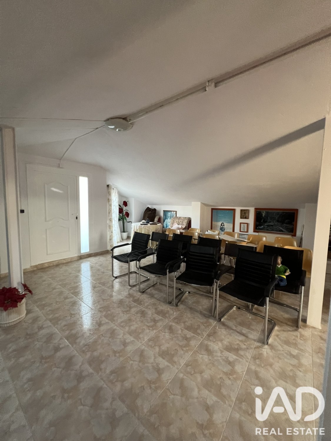 Casa a Olesa de Bonesvalls, Barcelona, Spagna 3 camere da letto, 350 mq. N° 195065