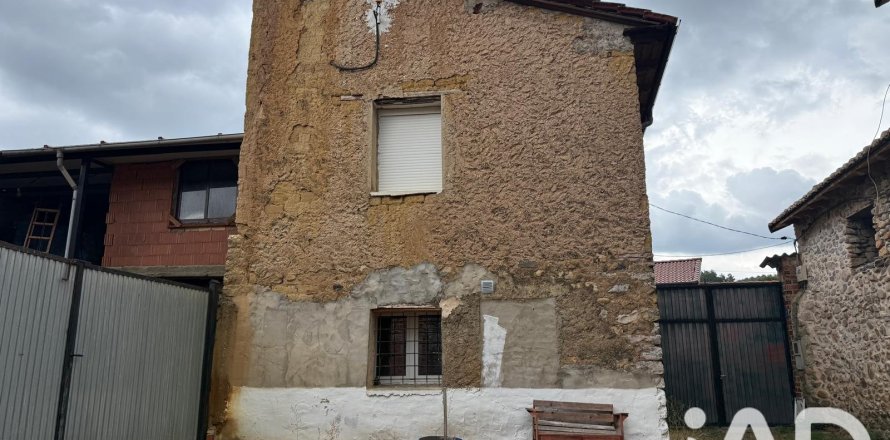 Hus i Garrafe de Torio, Leon, Spanien 1 sovrum, 90 kvm. Nr. 195063