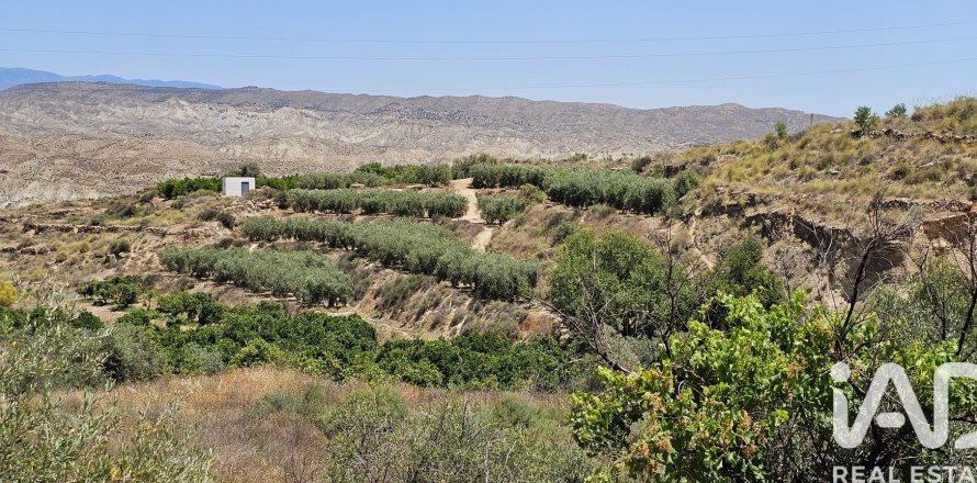 Commercial property in Illar, Almeria, Spain No. 185563