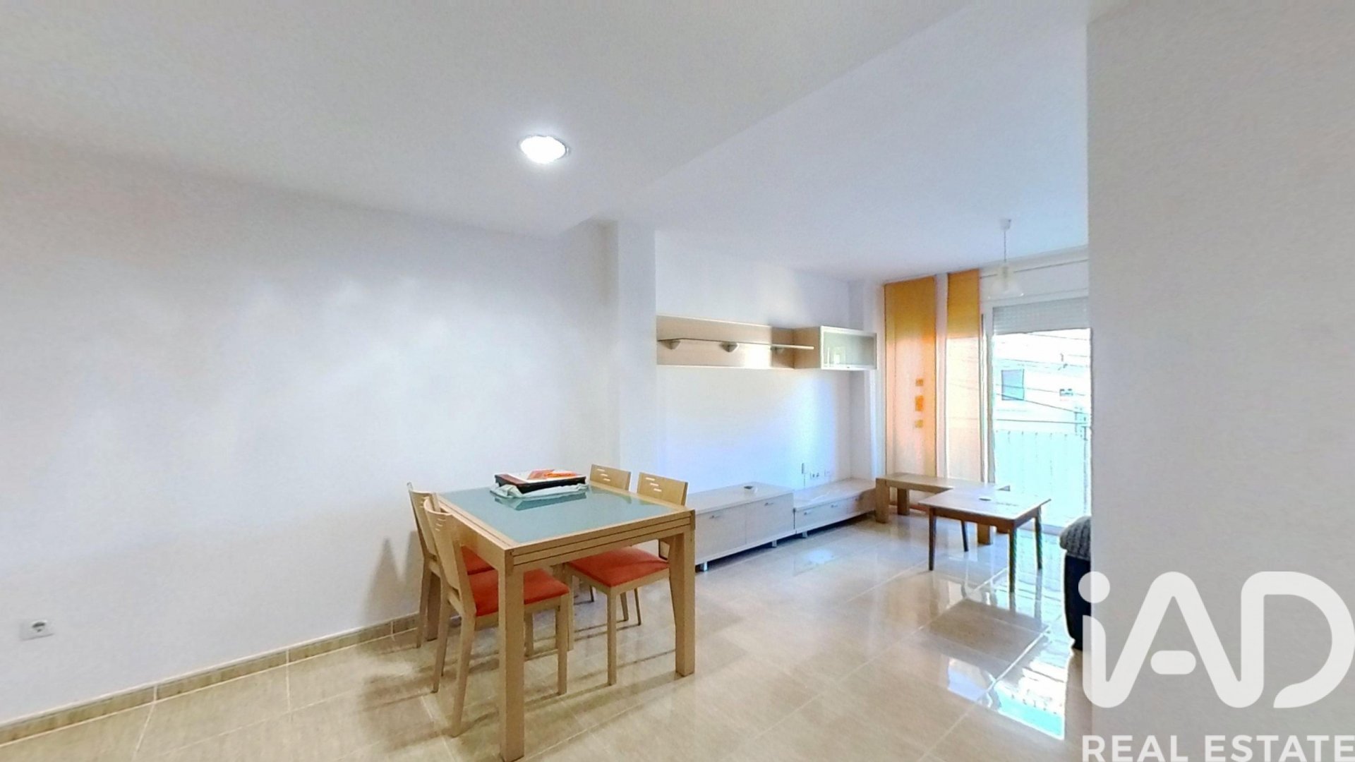 Apartment in Roda de Berà, Tarragona, Spain 2 bedrooms, 87 sq.m. No. 185561