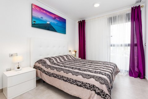 Apartment for sale Torrevieja, Alicante, Spain 2 bedrooms, 59 sq.m. No. 113169 - photo 13