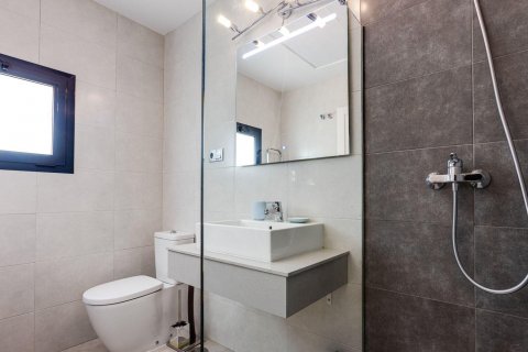 Apartment for sale Torrevieja, Alicante, Spain 2 bedrooms, 59 sq.m. No. 113169 - photo 9