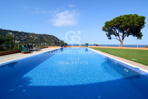 Villa for sale in Begur, Girona, Spain 6 bedrooms, 1338 sq.m. No. 160224 - photo 2
