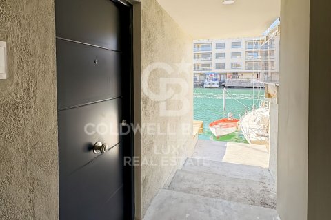 Продажа дома в Эмпуриабрава, Герона, Испания 3 спальни, 172м2 №160227 - фото 23