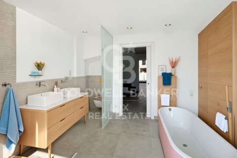 Продажа дома в Эмпуриабрава, Герона, Испания 3 спальни, 172м2 №160227 - фото 12
