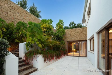 Villa zum Verkauf in Casares, Malaga, Spanien 6 Schlafzimmer, 795 m2 Nr. 149342 - Foto 5