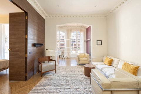 Apartament w Barcelona, Hiszpania 3 sypialnie, 117 mkw. nr 150857 – zdjęcie 5