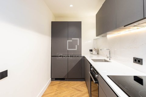 Apartament w Barcelona, Hiszpania 3 sypialnie, 117 mkw. nr 150857 – zdjęcie 11