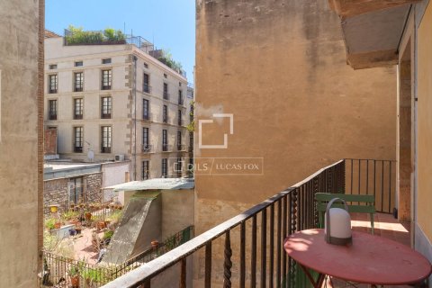 Apartment for sale in Barcelona, Spain 2 bedrooms, 84 sq.m. No. 150855 - photo 11