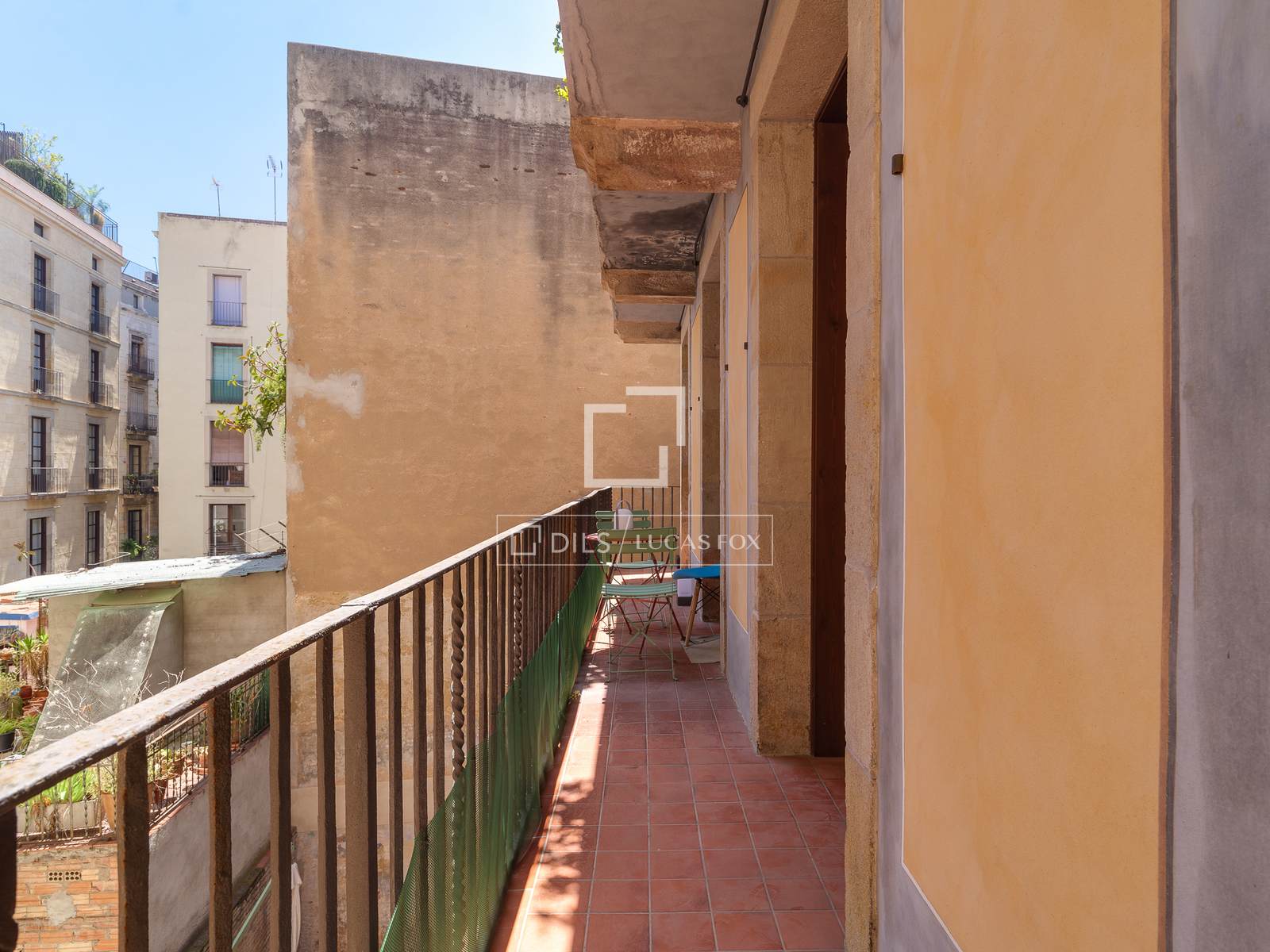Квартира в Барселона, Испания 2 спальни, 84м2 №150855