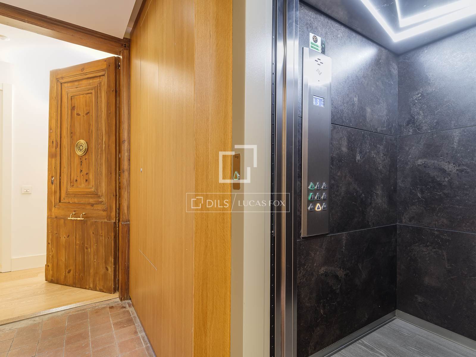 Квартира в Барселона, Испания 2 спальни, 84м2 №150855