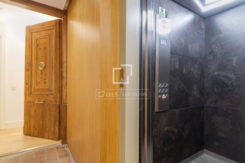 Apartment for sale in Barcelona, Spain 2 bedrooms, 84 sq.m. No. 150855 - photo 24