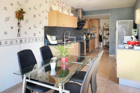 Villa till salu i Premia De Dalt, Barcelona, Spanien 4 sovrum, 460 kvm. Nr. 150854 - foto 20