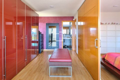 Villa till salu i Premia De Dalt, Barcelona, Spanien 4 sovrum, 460 kvm. Nr. 150854 - foto 13