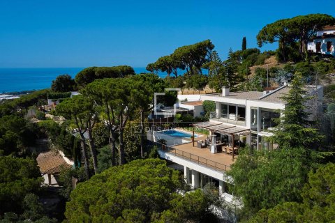 Villa in Premia De Dalt, Barcelona, Spain 4 bedrooms, 460 sq.m. No. 150854