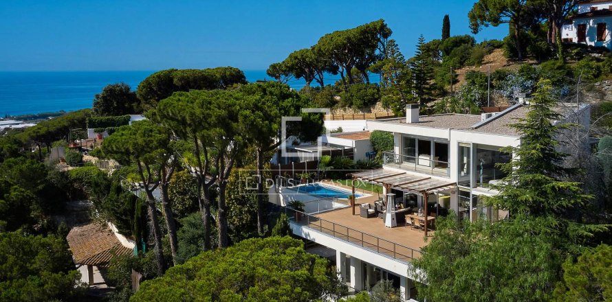 Villa i Premia De Dalt, Barcelona, Spanien 4 sovrum, 460 kvm. Nr. 150854