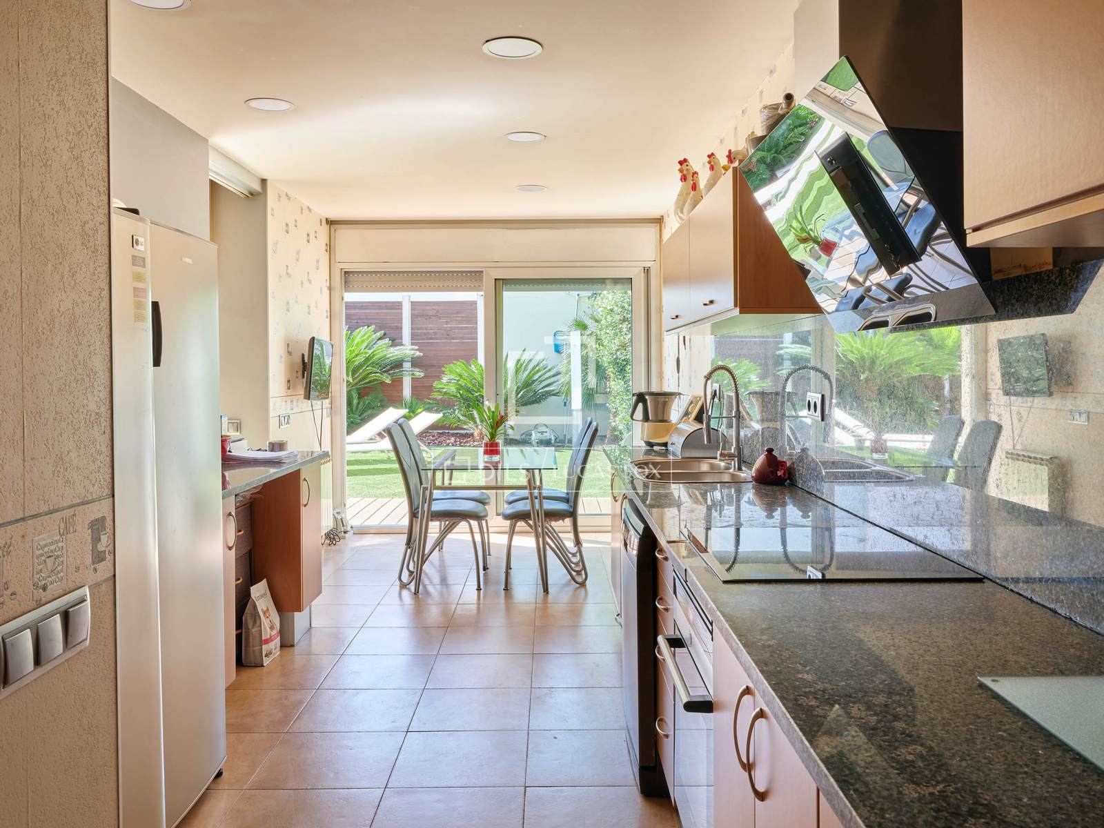 Villa Premia De Dalt, Barcelona, Spānijā 4 istabas, 460 m2 Nr. 150854