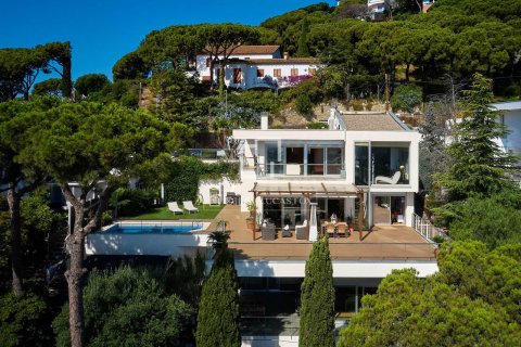 Villa till salu i Premia De Dalt, Barcelona, Spanien 4 sovrum, 460 kvm. Nr. 150854 - foto 5