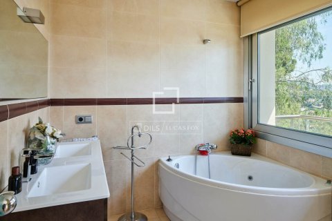 Villa till salu i Premia De Dalt, Barcelona, Spanien 4 sovrum, 460 kvm. Nr. 150854 - foto 26