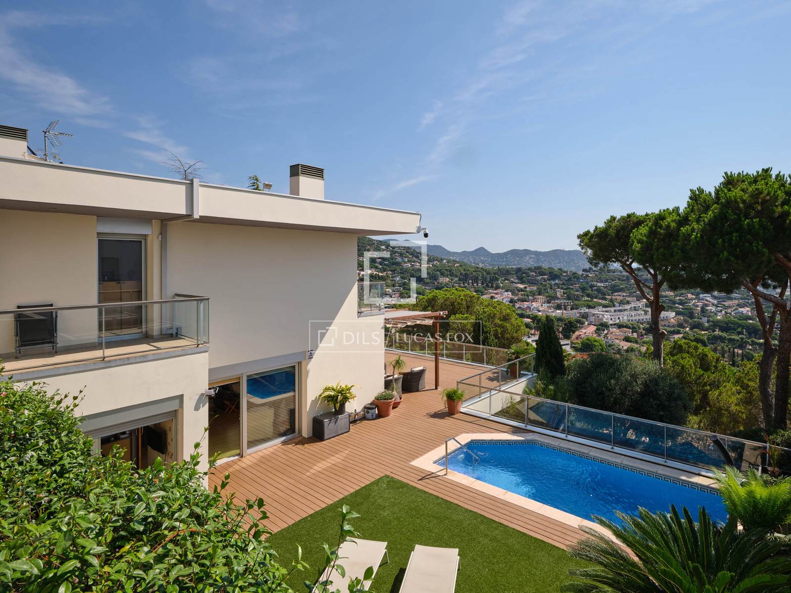 Villa Premia De Dalt, Barcelona, Spānijā 4 istabas, 460 m2 Nr. 150854