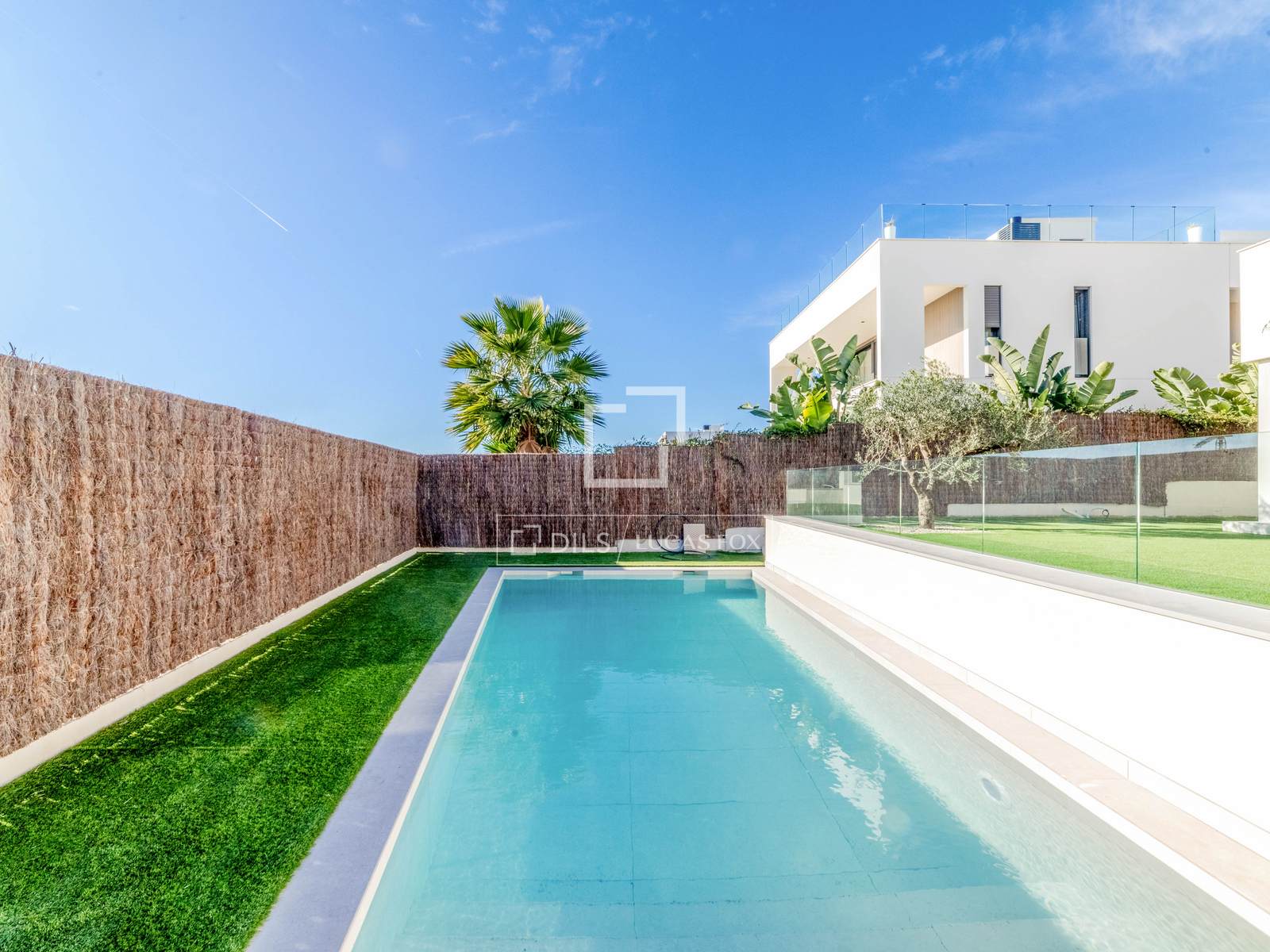 Villa i Sitges, Barcelona, Spanien 4 sovrum, 561 kvm. Nr. 150859