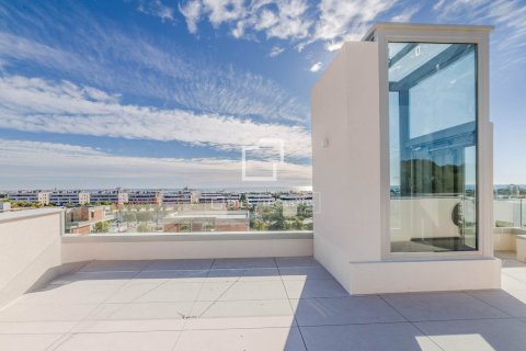 Villa till salu i Sitges, Barcelona, Spanien 4 sovrum, 561 kvm. Nr. 150859 - foto 27