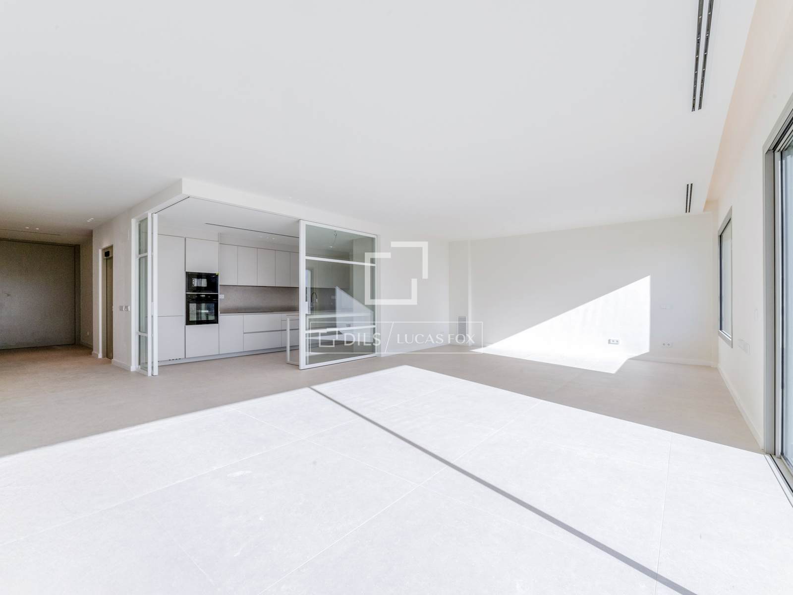 Villa i Sitges, Barcelona, Spanien 4 sovrum, 561 kvm. Nr. 150859