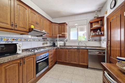 Villa in vendita a Cubelles, Barcelona, Spagna 4 camere da letto, 165 mq. N° 150853 - foto 3